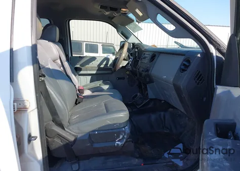 2014 Ford F-250 Xl z USA, uszkodzony, nr VIN 1FT7W2BT8EEB61903